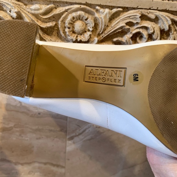 Alfani Women's Classic White Heels - Picture 4 of 11